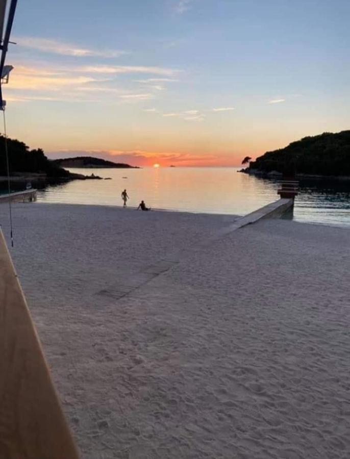 Vila Kylie Ksamil Exteriér fotografie